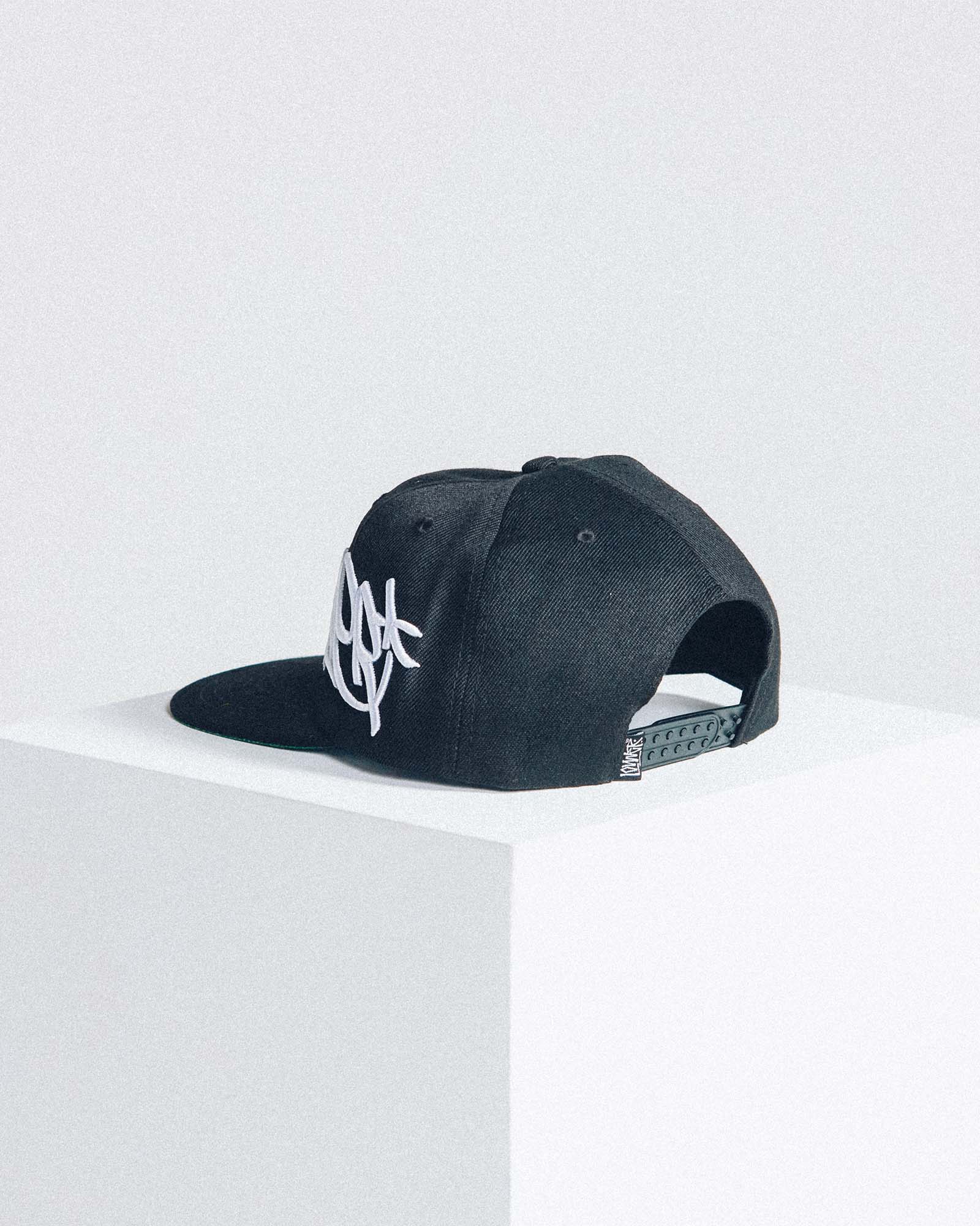 6-Panel Cap - Big Tag Script - Image 3