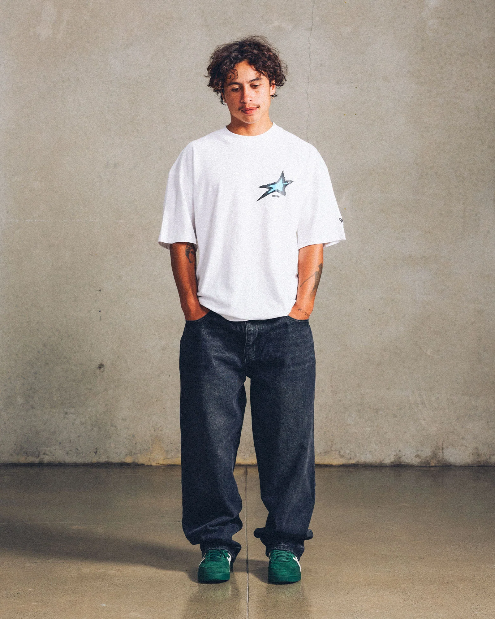 Beefy Tee 2.0 - Jagged Four Stars - Image 3